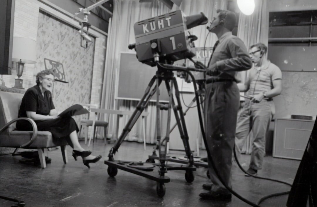 french tv presenter vintage